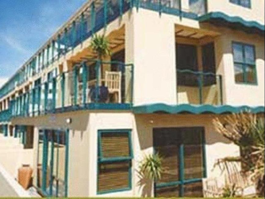 Calais Mount Resort Mount Maunganui Exterior photo